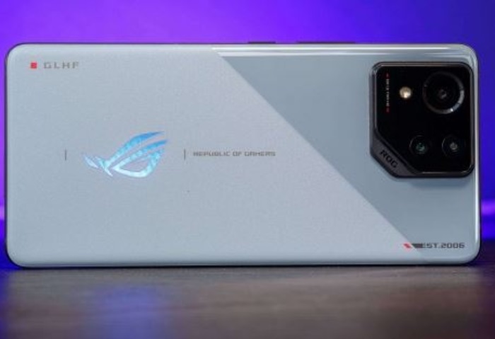 Asus ROG Phone 8