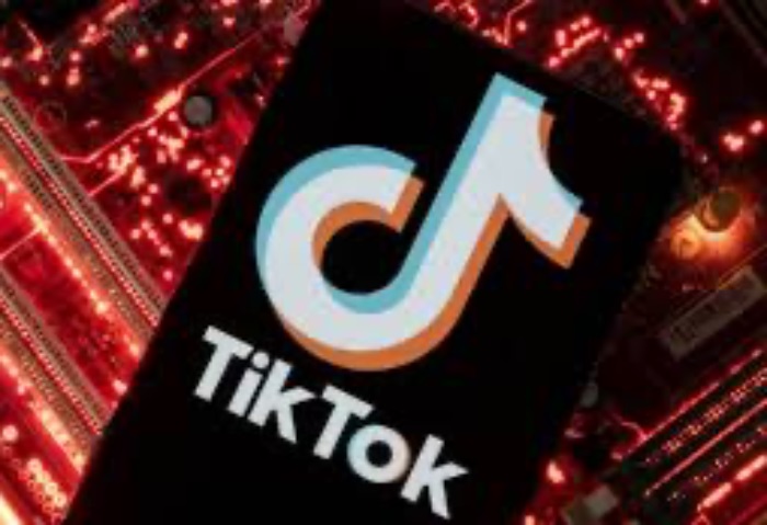 شركة "TikTok" تطرد متدربًا بعد تخريبه للذكاء الاصطناعي