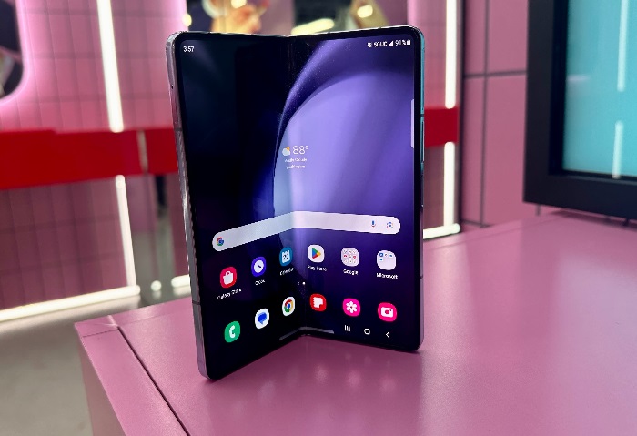 Samsung Galaxy Z Fold 5