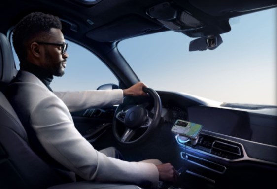 شاحن سيارة لاسلكي جديد