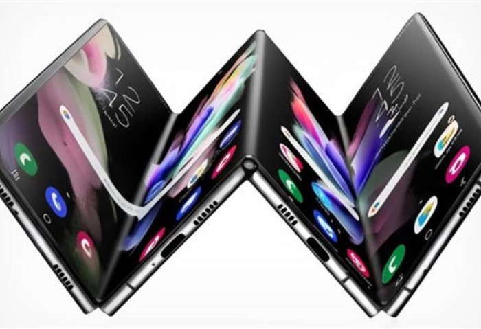 أول هاتف ثلاثي الطي من سامسونج أول هاتف ثلاثي الطي من سامسونج
