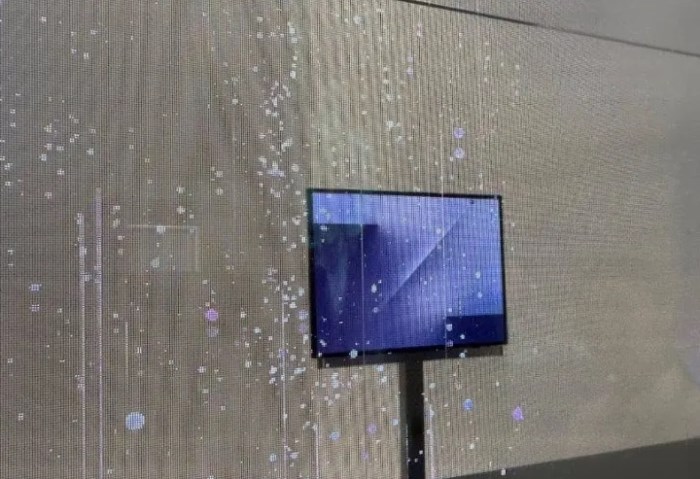 هاتف ثلاثي الطي Trifold