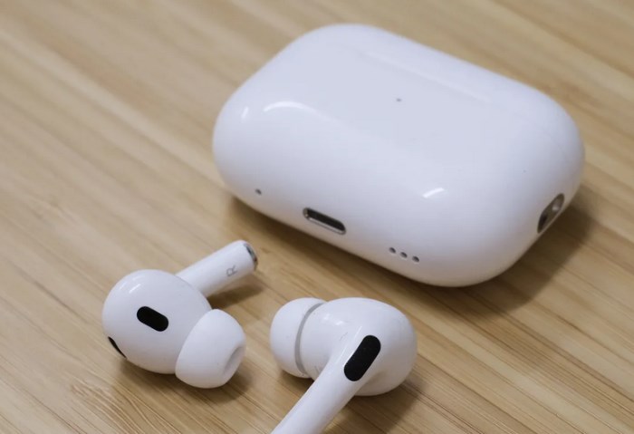 سماعات AirPods