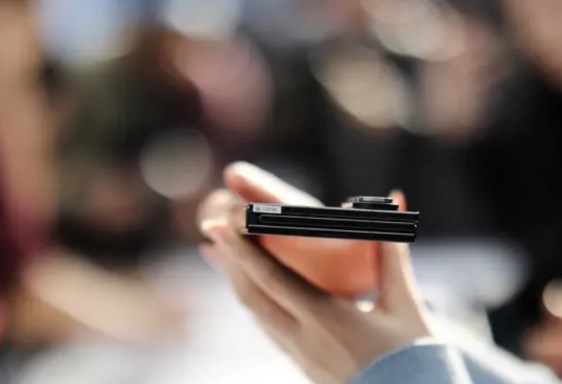 هاتف Galaxy Z TriFold