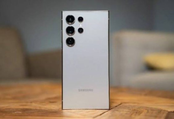 Samsung Galaxy S24 Ultra.. قمة هواتف سامسونج بتقنيات الذكاء الاصطناعي