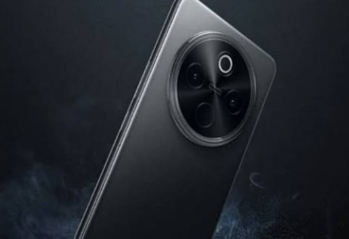 iQOO Z10.. هاتف بطارية ضخمة وشاشة ممتازة