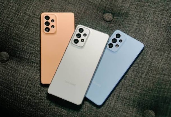 هاتف Samsung Galaxy A73 5G.. شاشة كبيرة وبطارية قوية