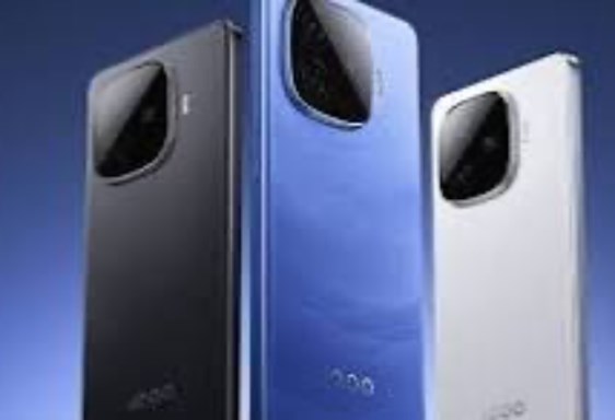 هاتف iQOO Z10 Turbo Pro.. تصميم أنيق وشاشة OLED مسطحة