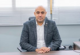 الدكتور إسلام نصر الله
