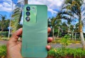 Vivo V30 Lite: بشاشة AMOLED وكاميرا أمامية 50 ميجا بكسل