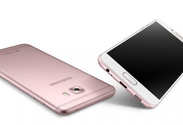 هاتف Samsung Galaxy C7.. شاشة Super AMOLED وسعر لا يضاهي هاتف Samsung Galaxy C7.. شاشة Super AMOLED وسعر لا يضاهي