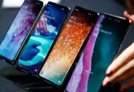سامسونج جلاكسي S25 وجوجل بيكسل 9a