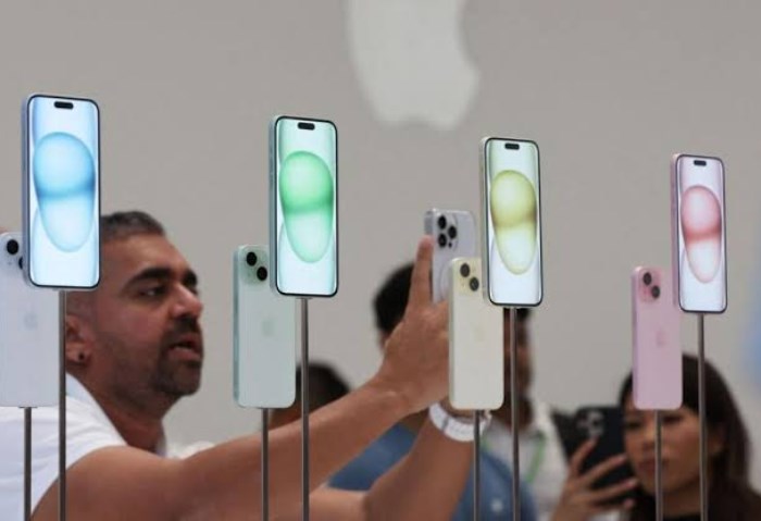 آيفون آيفون