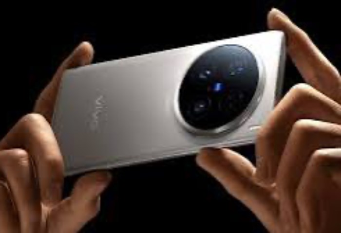 هاتف Vivo X200 FE.. شاشة OLED ومعالج قوي هاتف Vivo X200 FE.. شاشة OLED ومعالج قوي