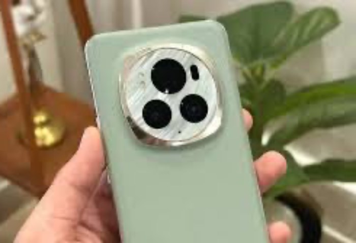 كاميرا عالية الجودة.. مواصفات وعيوب هاتف Honor Magic 6 Pro كاميرا عالية الجودة.. مواصفات وعيوب هاتف Honor Magic 6 Pro