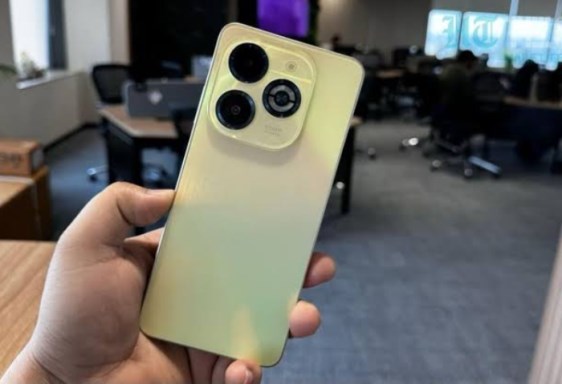 Infinix Smart 8 Plus.. بطارية عملاقة وسعر اقتصادي
