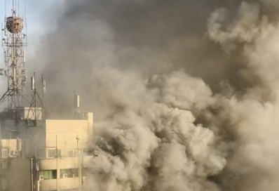 حريق هائل يضرب سنترال رمسيس ويتسبب في تعطل خدمات الاتصالات بالقاهر