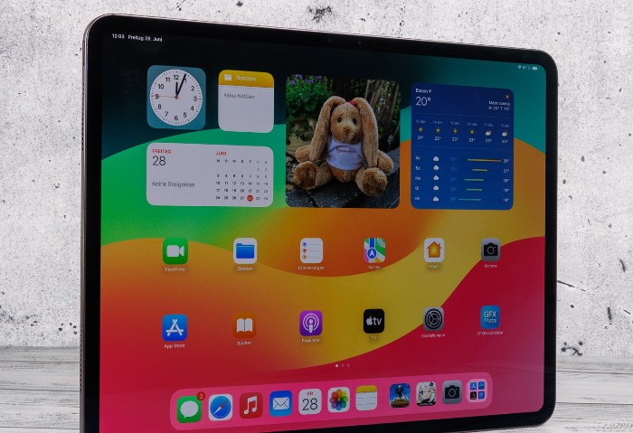 Real RGB Tandem OLED Real RGB Tandem OLED