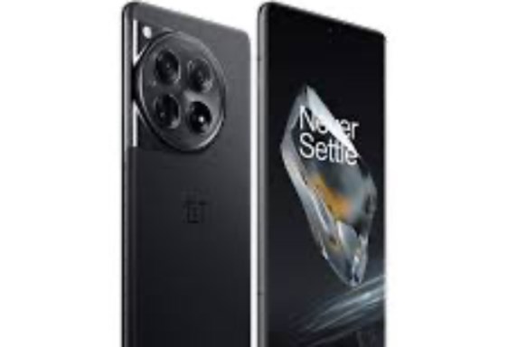 OnePlus 12.. قوة الأداء وأناقة التصميم في هاتف رائد