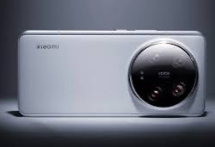 Xiaomi 15 Ultra.. هاتف رائد بكاميرا احترافية وأداء استثنائي Xiaomi 15 Ultra.. هاتف رائد بكاميرا احترافية وأداء استثنائي
