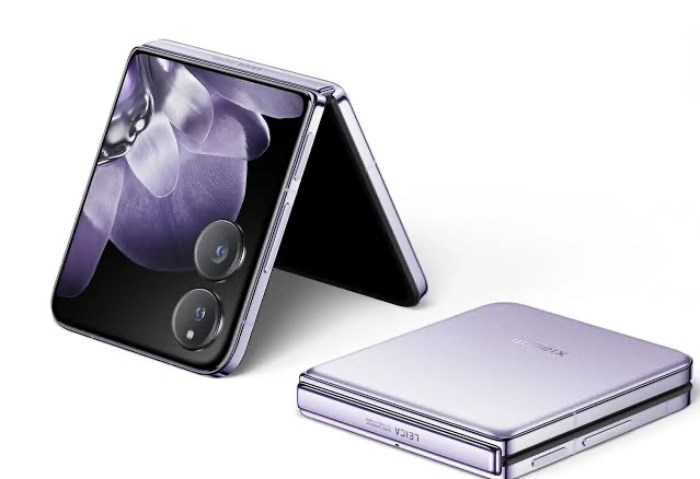 هاتف Mix Flip 2.. شاشة مطوية ومعالج Snapdragon 8 Gen 3 لأداء فائق