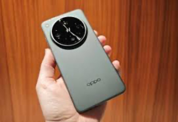 Oppo Find X8 Ultra.. وحش التصوير يعود بقدرات غير مسبوقة Oppo Find X8 Ultra.. وحش التصوير يعود بقدرات غير مسبوقة