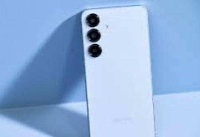 Galaxy A17 5G.. هاتف متوازن بأداء قوي وسعر منافس Galaxy A17 5G.. هاتف متوازن بأداء قوي وسعر منافس