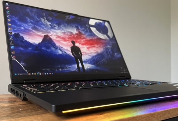 Legion Pro 7 Legion Pro 7
