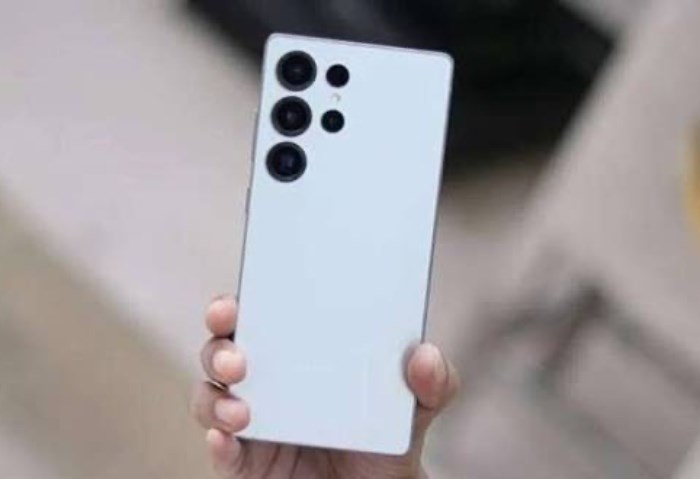 Galaxy S26 Ultra.. الهاتف الأيقوني بتجديدات عصرية Galaxy S26 Ultra.. الهاتف الأيقوني بتجديدات عصرية