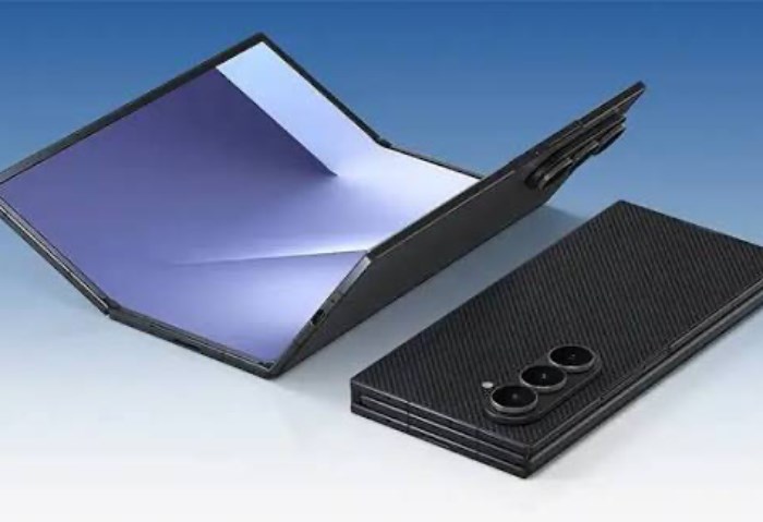 Galaxy Z Trifold.. تجربة ثلاثية الطي تعيد تعريف الهواتف الذكية