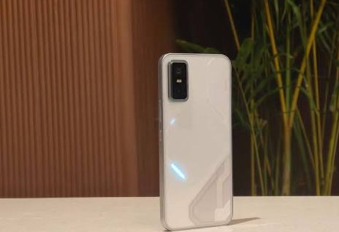 Infinix GT 30