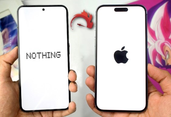 Nothing Phone (2) و iPhone 15 Plus