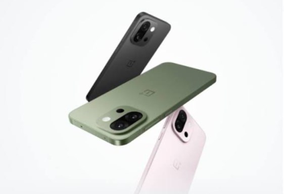 OnePlus 13s.. هاتف ذكي قوي بتجربة فلاجشيب في هيكل مدمج