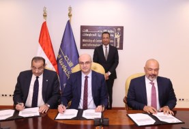 وزير الاتصالات يشهد توقيع اتفاقيات تجارية بين المصرية للاتصالات وإي آند مصر 
