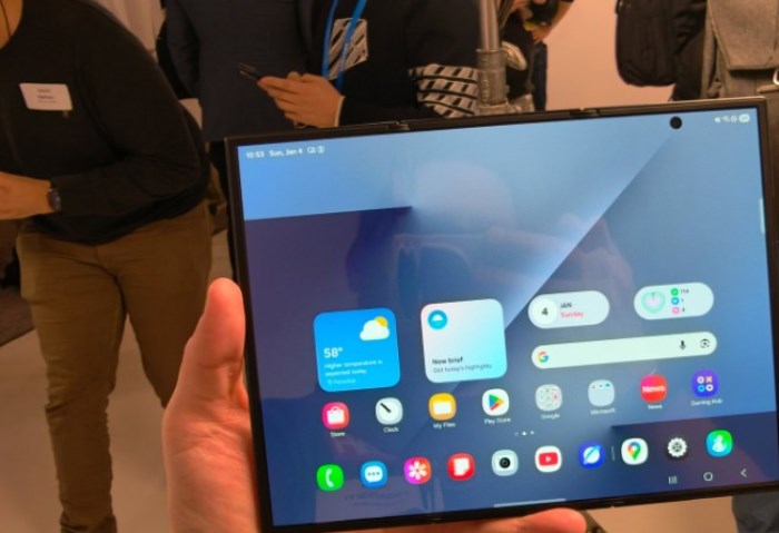 سامسونج جالاكسي زد ثلاثي الطي