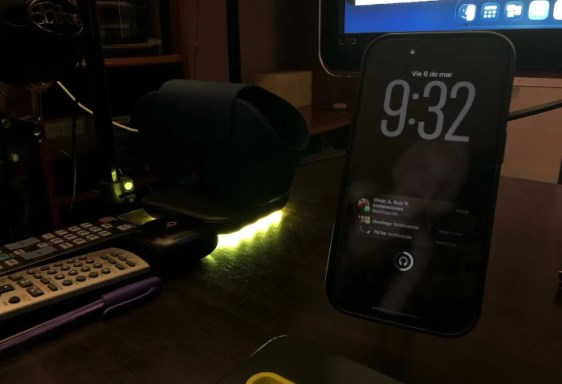شاشة iPhone