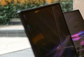 شاشة لينوفو المحمولة “إل 16”