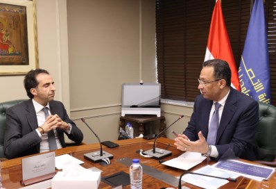 وزير الاتصالات يبحث مع Microsoft تعزيز التعاون في الذكاء الاصطناعي وتدريب 100 ألف شاب في مصر