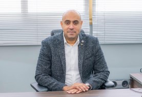 الدكتور إسلام نصر الله