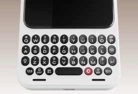 هاتف Clicks Communicator