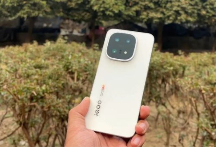 iQOO 16 Ultra