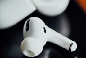 Apple AirPods