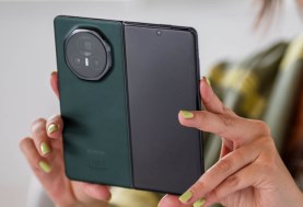 Honor Magic V4