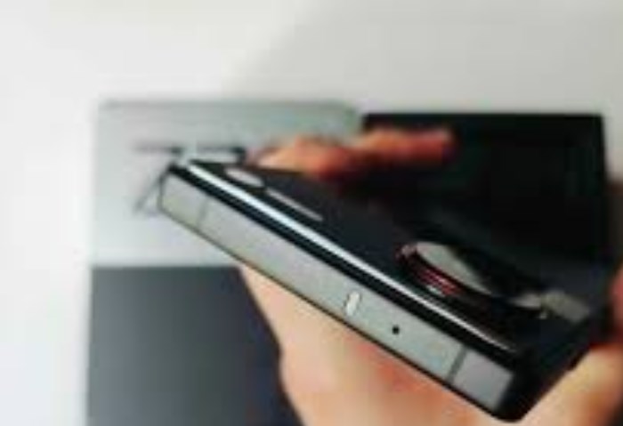 ZTE Axon 70 Ultra