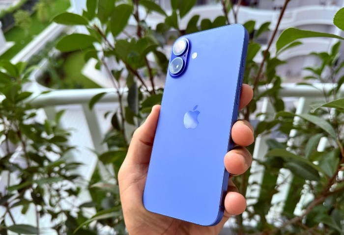 iPhone 16 Plus