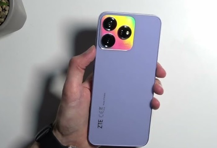 ZTE Blade V50