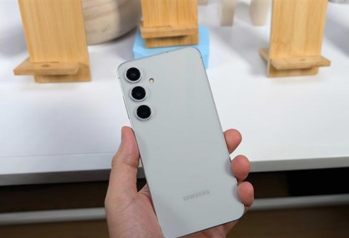 Samsung Galaxy S25 FE