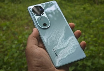 Vivo V40