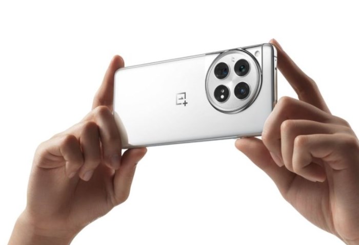 OnePlus 12