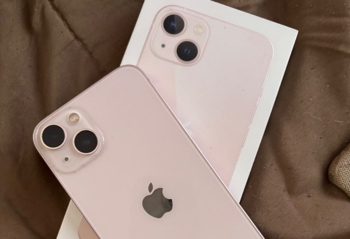 iPhone 13